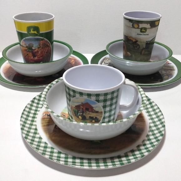 John Deere Gibson kids dinnerware sets